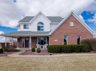 169 Green Hills Dr, Saline, MI 48176