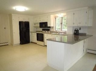 65 River Rd, Naples, ME 04055