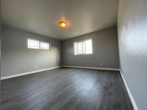 4th image of 3528 W 132nd St