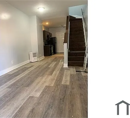 1635 Frederick Ave — Photo 4