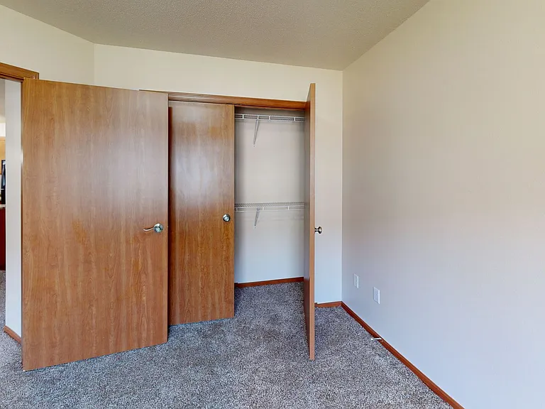 Southport Heights Apartments — Photo 3
