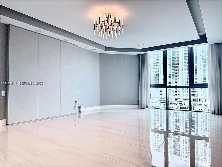 17111 Biscayne Blvd #409 — Photo 12
