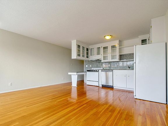 4th image of 173 Haight St #106