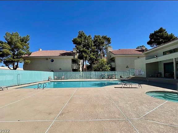 3rd image of 850 N Sloan Ln APT 202