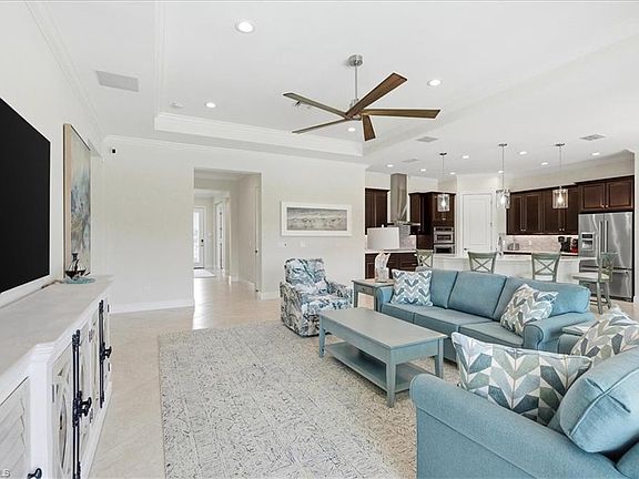 3rd image of 4559 Tamarind WAY