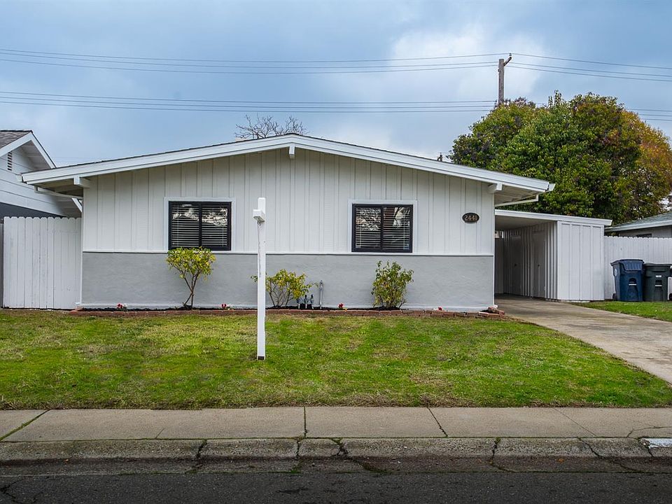 1st image of 2441 Fernandez Dr