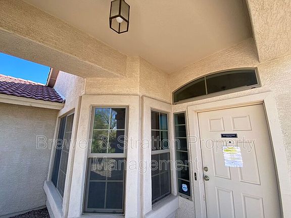 5th image of 4943 W Burgess Ln