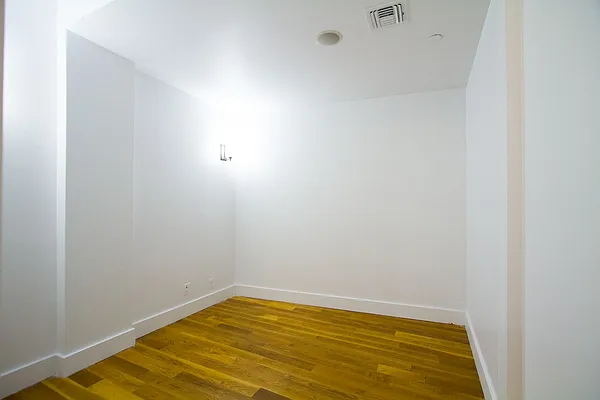 Rented by TheRealEstateCompany.com LLC | media 61