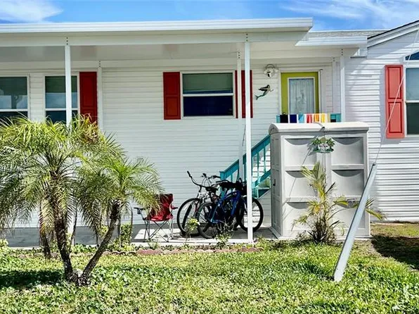 102 2nd Ave, Venice, FL 34285