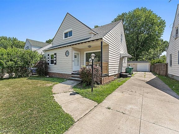 2nd image of 17808 Dalewood Ave