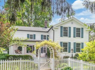 2621 Oakland Dr, Kalamazoo, MI 49008