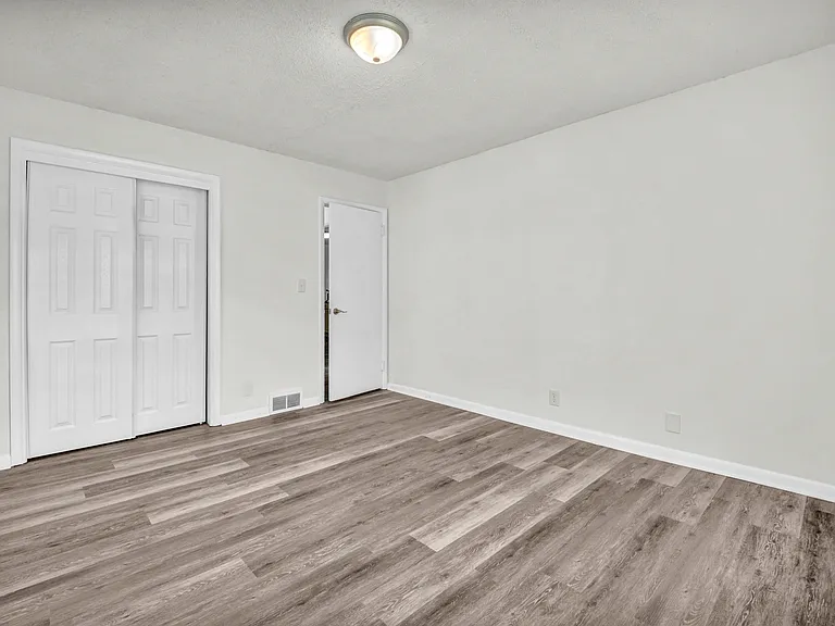 1787 Tanglewood Dr — Photo 25