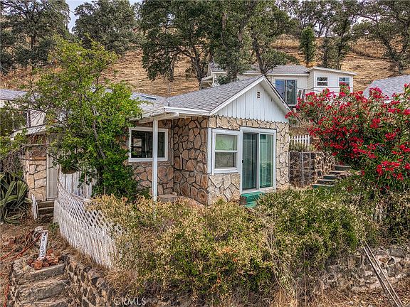 3rd image of 3650 Inyo St