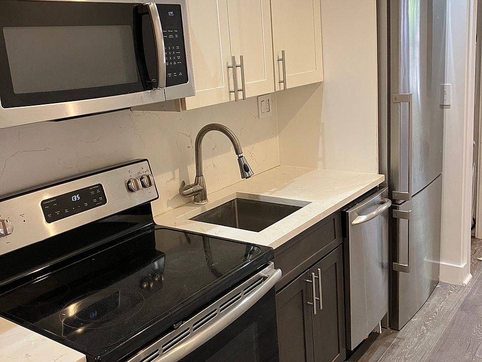 1st image of 65 Seaman Ave APT 5C