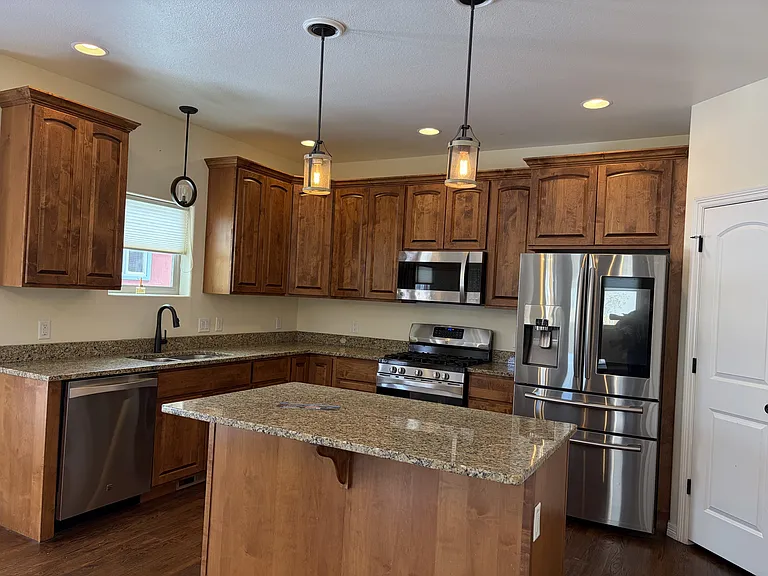 4221 Chippewa Dr — Photo 10
