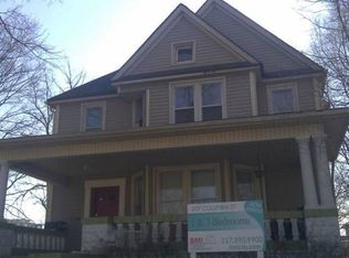 207 W Columbia Ave, Champaign, IL 61820