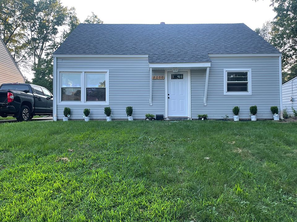 1st image of 2200 Hillside St