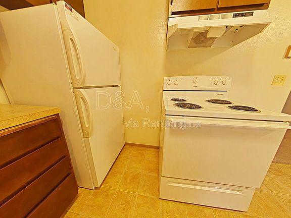 4th image of 112 NE Conifer Blvd APT 8