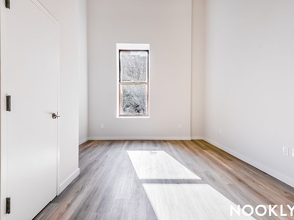 5th image of 619 Throop Ave #2W