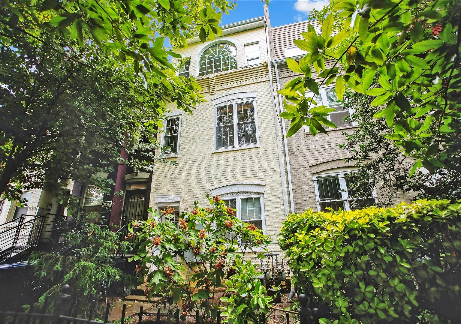 310 P Street NW — Photo 1