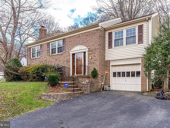 2nd image of 9103 Windflower Ln