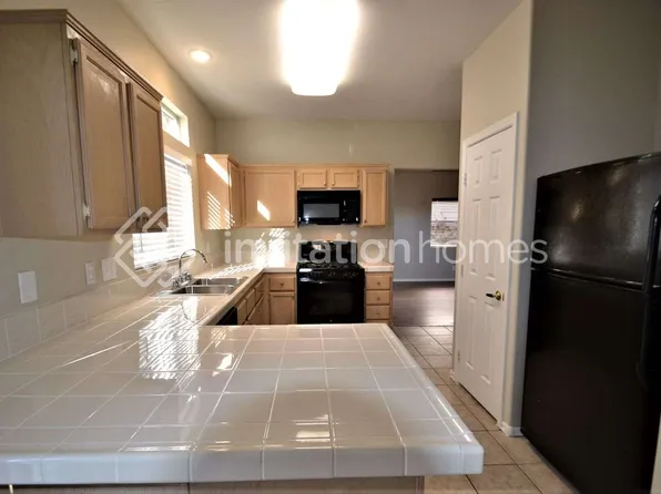 87 Yesterday Dr, Henderson, NV 89074