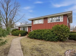 492 1st Ave, Des Plaines, IL 60016