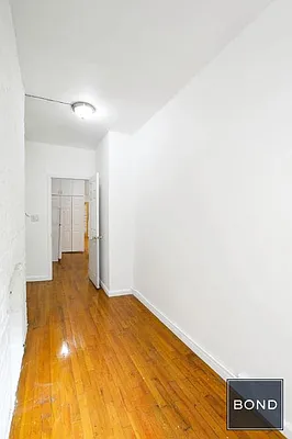 Rented by Bond New York | media 15