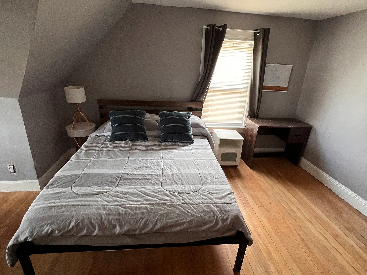 1 bed, $1,300 — Photo 2