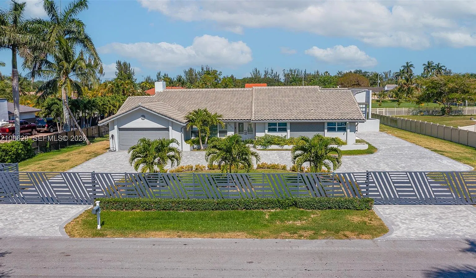 Miramar West — Photo 4