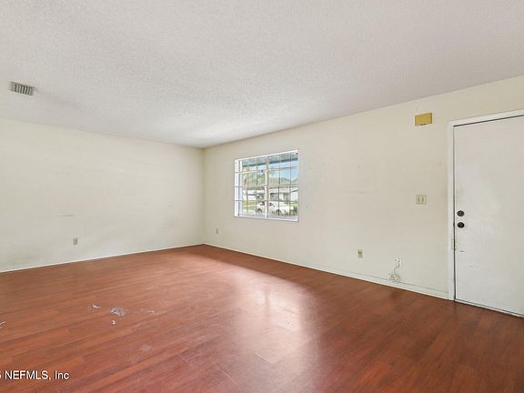 4th image of 996 DORADO Drive