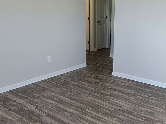 4th image of 5521-5527 Fisher Dr #5521