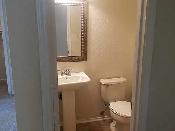 3rd image of 5118 Green Grove St