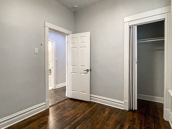 5th image of 3719 W Wrightwood Ave #1