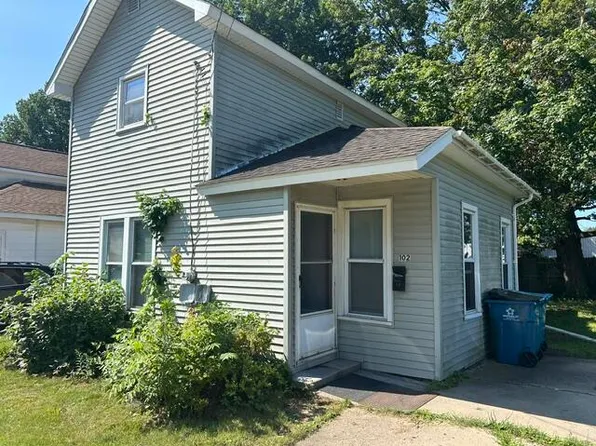 102 S George St, Decatur, MI 49045