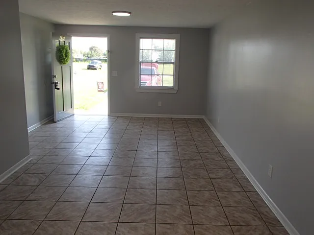 2 bed, 900 sqft, $1,325 — Photo 3
