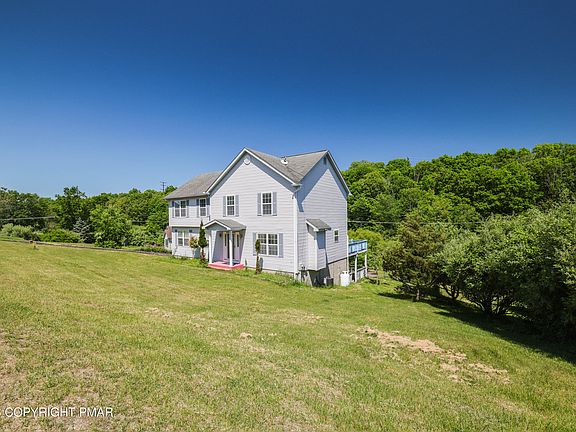 4th image of 302 Rustic Dr