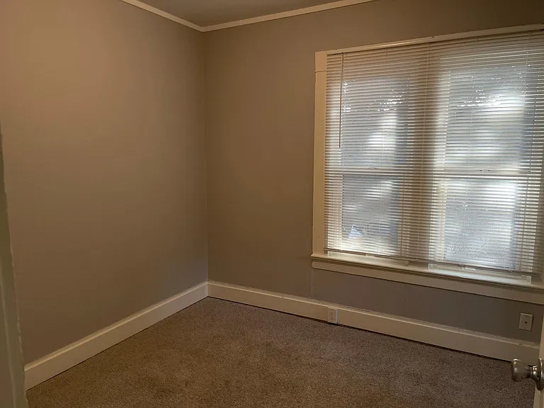 1512 Franklin St #B — Photo 5