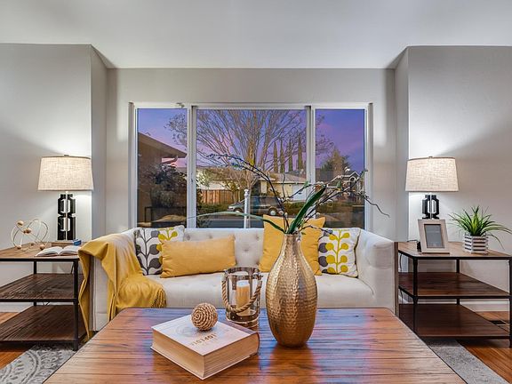 5th image of 1571 Eddington Pl