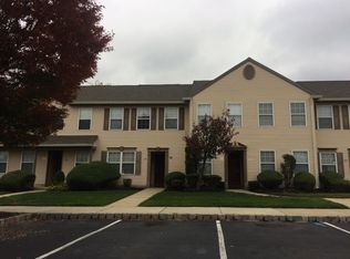 17 Foxglove Dr #17, Delran, NJ 08075