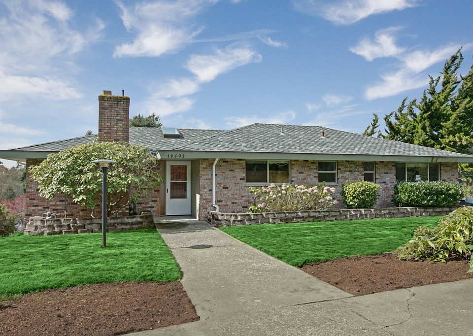 1st image of 19603 11th Ave NW