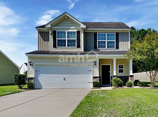 910 Laurel Oaks Ln, Moncks Corner, SC 29461