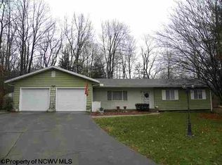 53 Meadow Brooke Dr, Morgantown, WV