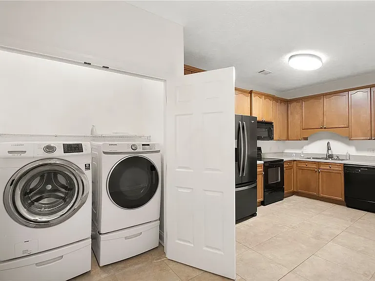 1630 Academy Dr #608 — Photo 4