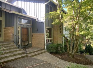 90 Wheatherstone Pl, Lake Oswego, OR 97035