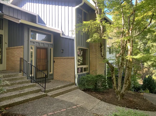 90 Wheatherstone Pl, Lake Oswego, OR 97035