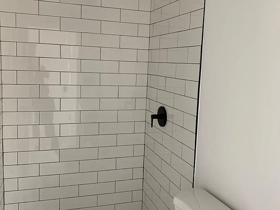 5th image of 819 S Grevillea Ave #3.5