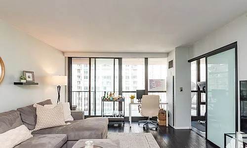10 E Ontario St #2410 — Photo 6