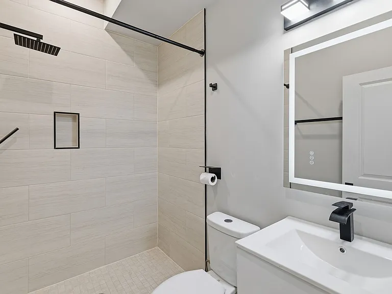 856 N 19th St #3 — Photo 14