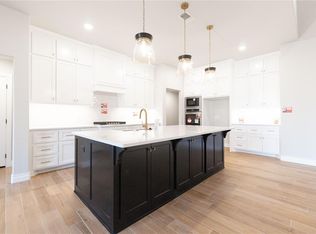 11624 Grace Blvd, Yukon, OK 73099